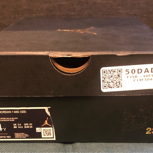 Rose gold Jordan’s - Picture 6 of 7